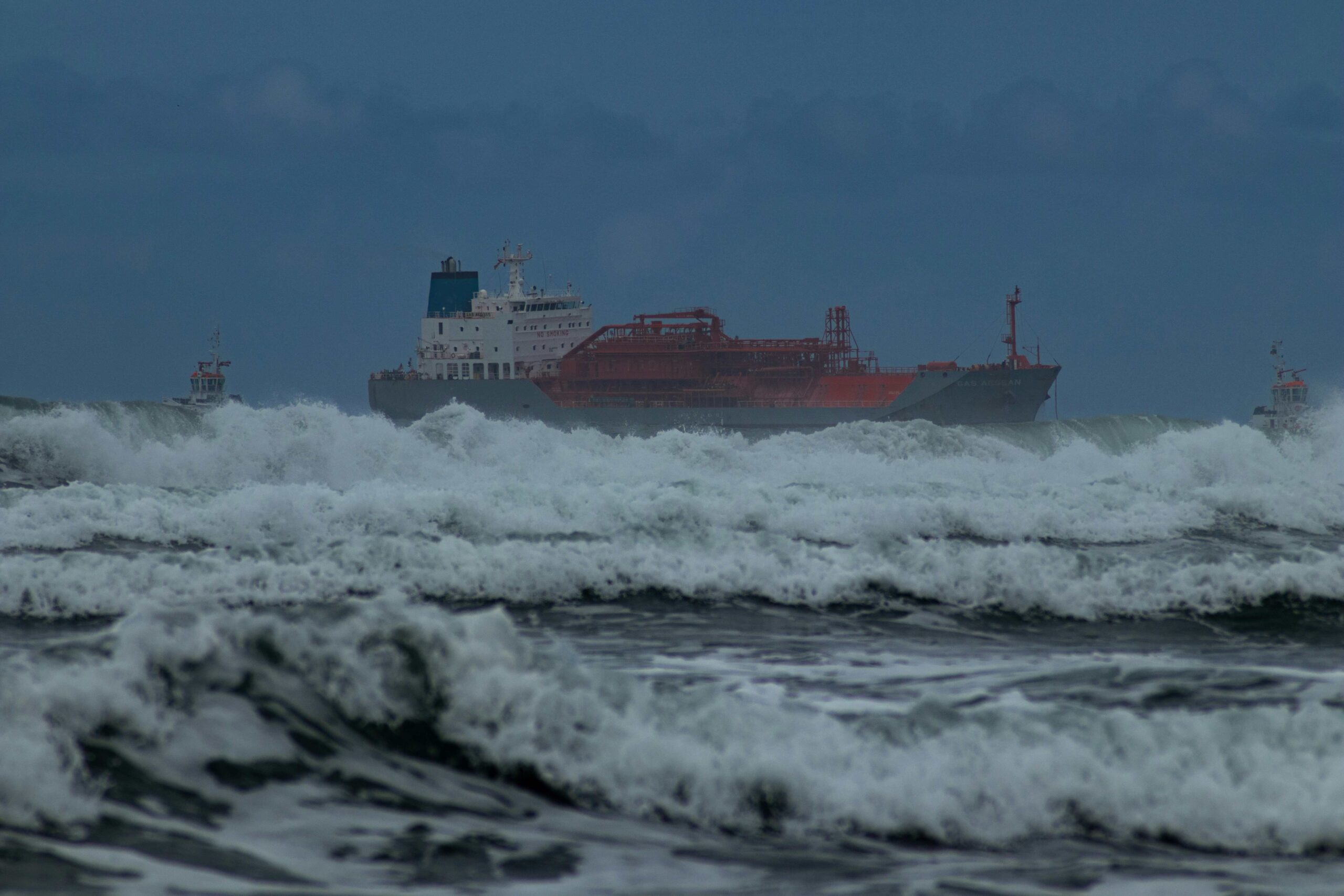 Fuel Bunkering Operations: Safeguarding Safety and Enhancing Efficiency